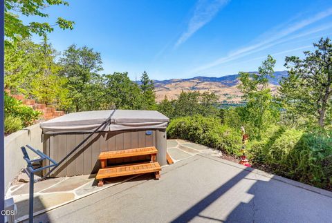 Tiny photo for 225 Grandview Drive, Ashland, OR 97520 (MLS # 220224430)