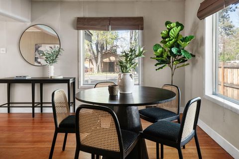 Tiny photo for 521 NW Georgia Avenue, Bend, OR 97703 (MLS # 220219520)