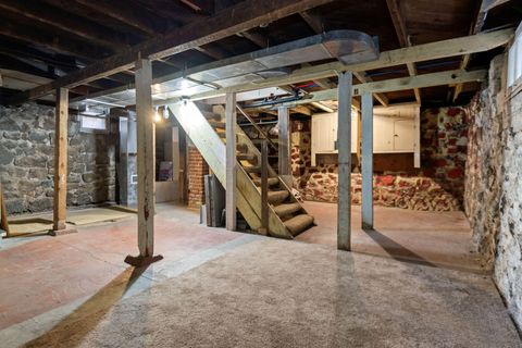 Tiny photo for 521 NW Georgia Avenue, Bend, OR 97703 (MLS # 220219520)