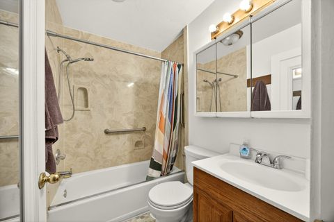 Tiny photo for 303 Garfield Street, Ashland, OR 97520 (MLS # 220213186)