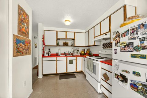 Tiny photo for 303 Garfield Street, Ashland, OR 97520 (MLS # 220213186)