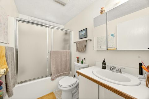 Tiny photo for 303 Garfield Street, Ashland, OR 97520 (MLS # 220213186)