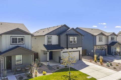 Tiny photo for 20625 SE Slate Avenue, Bend, OR 97702 (MLS # 220219991)