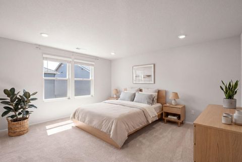 Tiny photo for 20625 SE Slate Avenue, Bend, OR 97702 (MLS # 220219991)