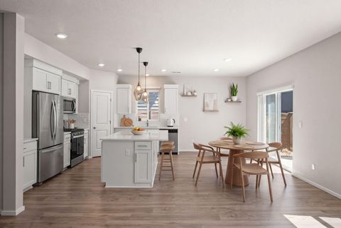 Tiny photo for 20625 SE Slate Avenue, Bend, OR 97702 (MLS # 220219991)