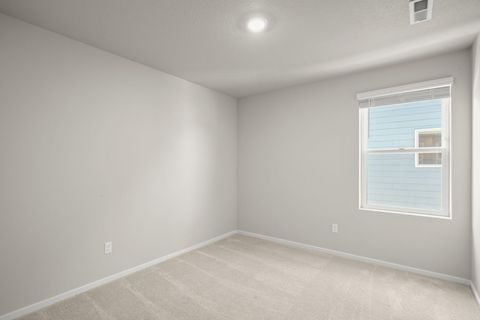 Tiny photo for 20625 SE Slate Avenue, Bend, OR 97702 (MLS # 220219991)