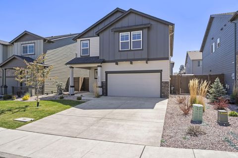 Tiny photo for 20625 SE Slate Avenue, Bend, OR 97702 (MLS # 220219991)