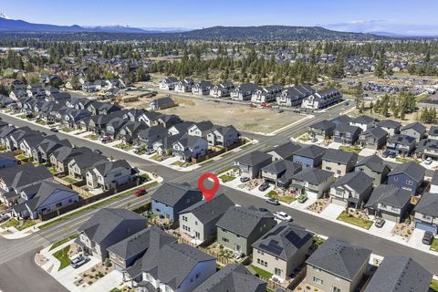 Tiny photo for 20625 SE Slate Avenue, Bend, OR 97702 (MLS # 220219991)