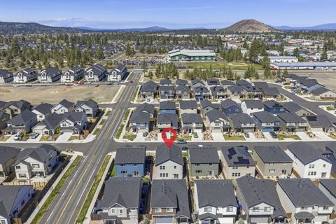 Tiny photo for 20625 SE Slate Avenue, Bend, OR 97702 (MLS # 220219991)