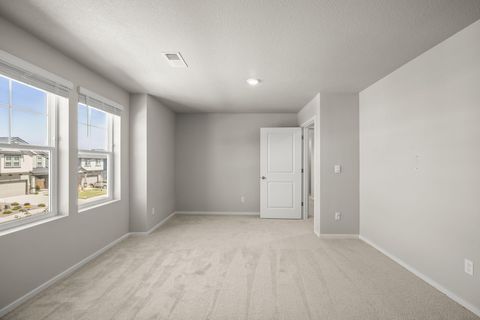 Tiny photo for 20625 SE Slate Avenue, Bend, OR 97702 (MLS # 220219991)