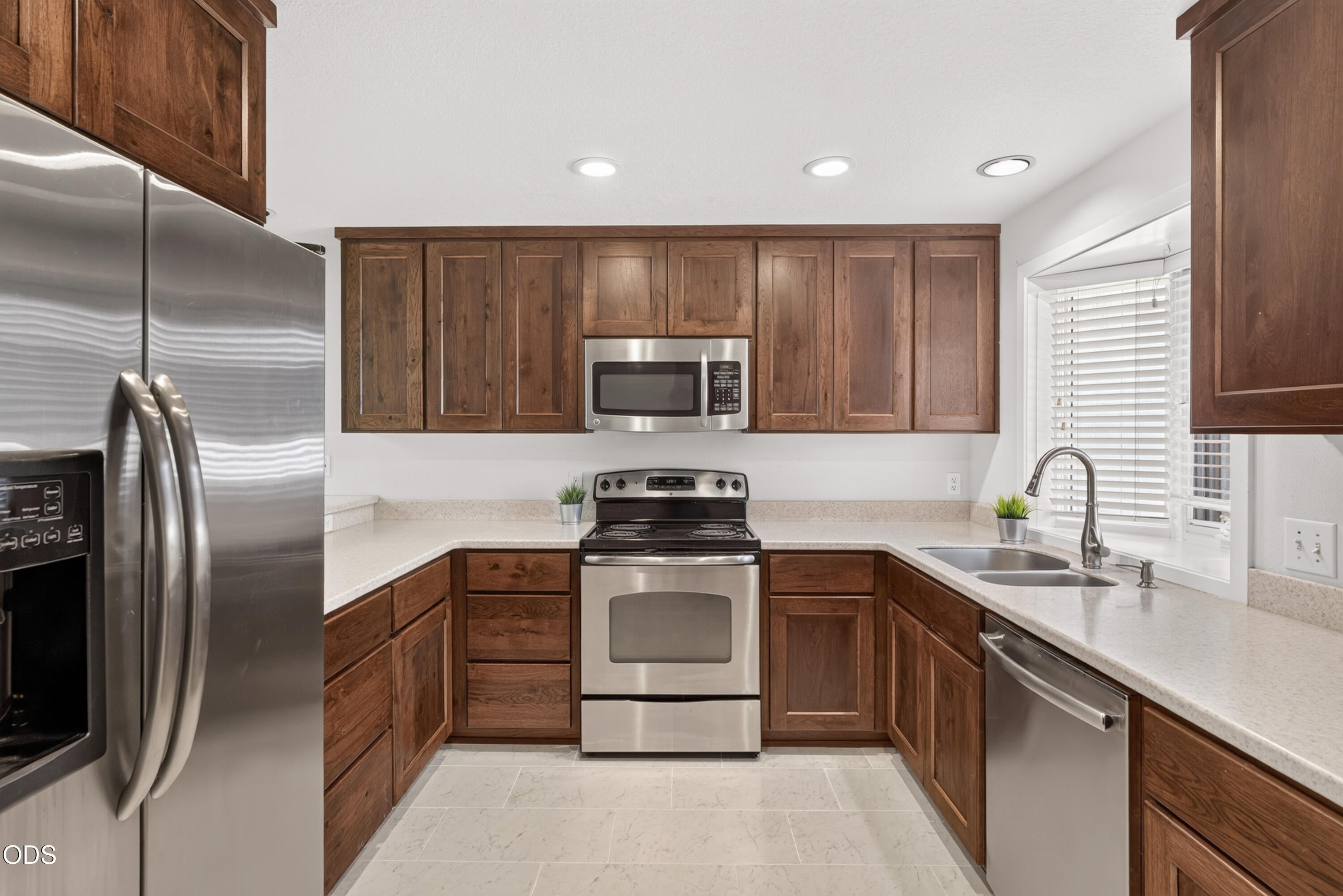 1050 NE Butler Market Road APT 29