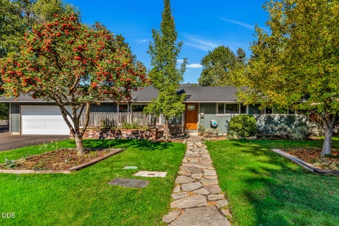 Photo of 508 NE Lafayette Avenue, Bend, OR 97701 (MLS # 220229658)