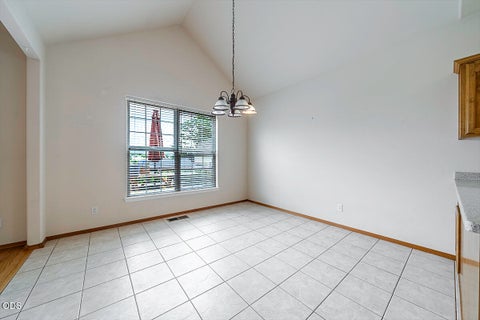 Tiny photo for 960 Oak Street, Ashland, OR 97520 (MLS # 220225931)