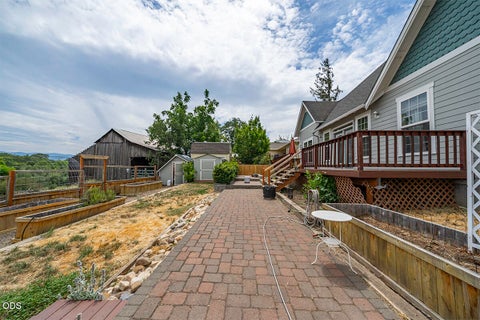 Tiny photo for 960 Oak Street, Ashland, OR 97520 (MLS # 220225931)