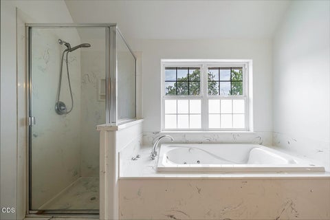 Tiny photo for 960 Oak Street, Ashland, OR 97520 (MLS # 220225931)