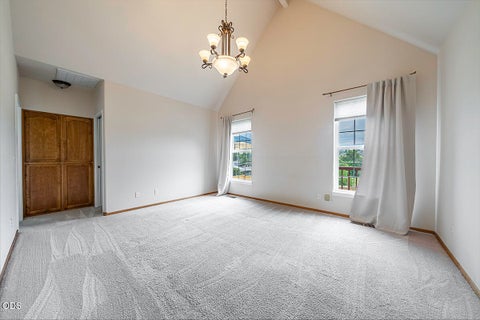 Tiny photo for 960 Oak Street, Ashland, OR 97520 (MLS # 220225931)