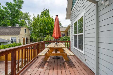 Tiny photo for 960 Oak Street, Ashland, OR 97520 (MLS # 220225931)