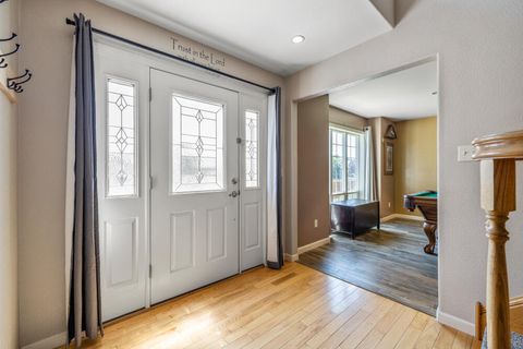 Tiny photo for 3934 El Cerrito Way, Klamath Falls, OR 97603 (MLS # 220213156)