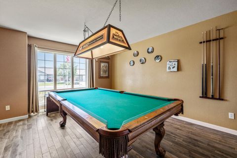 Tiny photo for 3934 El Cerrito Way, Klamath Falls, OR 97603 (MLS # 220213156)