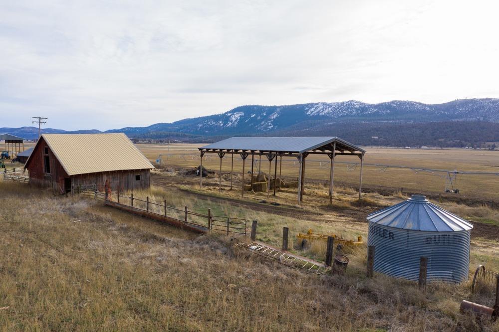 Klamath Falls -South - Land