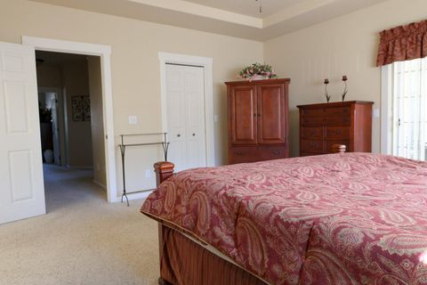 Tiny photo for 26 Pine Court, Eagle Point, OR 97524 (MLS # 220219764)