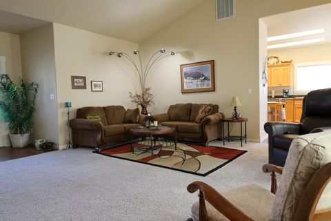 Tiny photo for 26 Pine Court, Eagle Point, OR 97524 (MLS # 220219764)