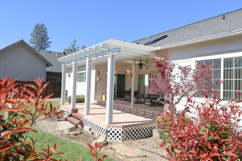Tiny photo for 26 Pine Court, Eagle Point, OR 97524 (MLS # 220219764)