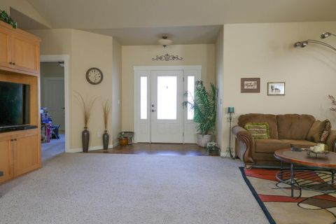 Tiny photo for 26 Pine Court, Eagle Point, OR 97524 (MLS # 220219764)