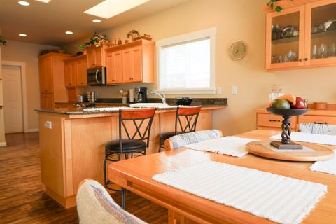 Tiny photo for 26 Pine Court, Eagle Point, OR 97524 (MLS # 220219764)