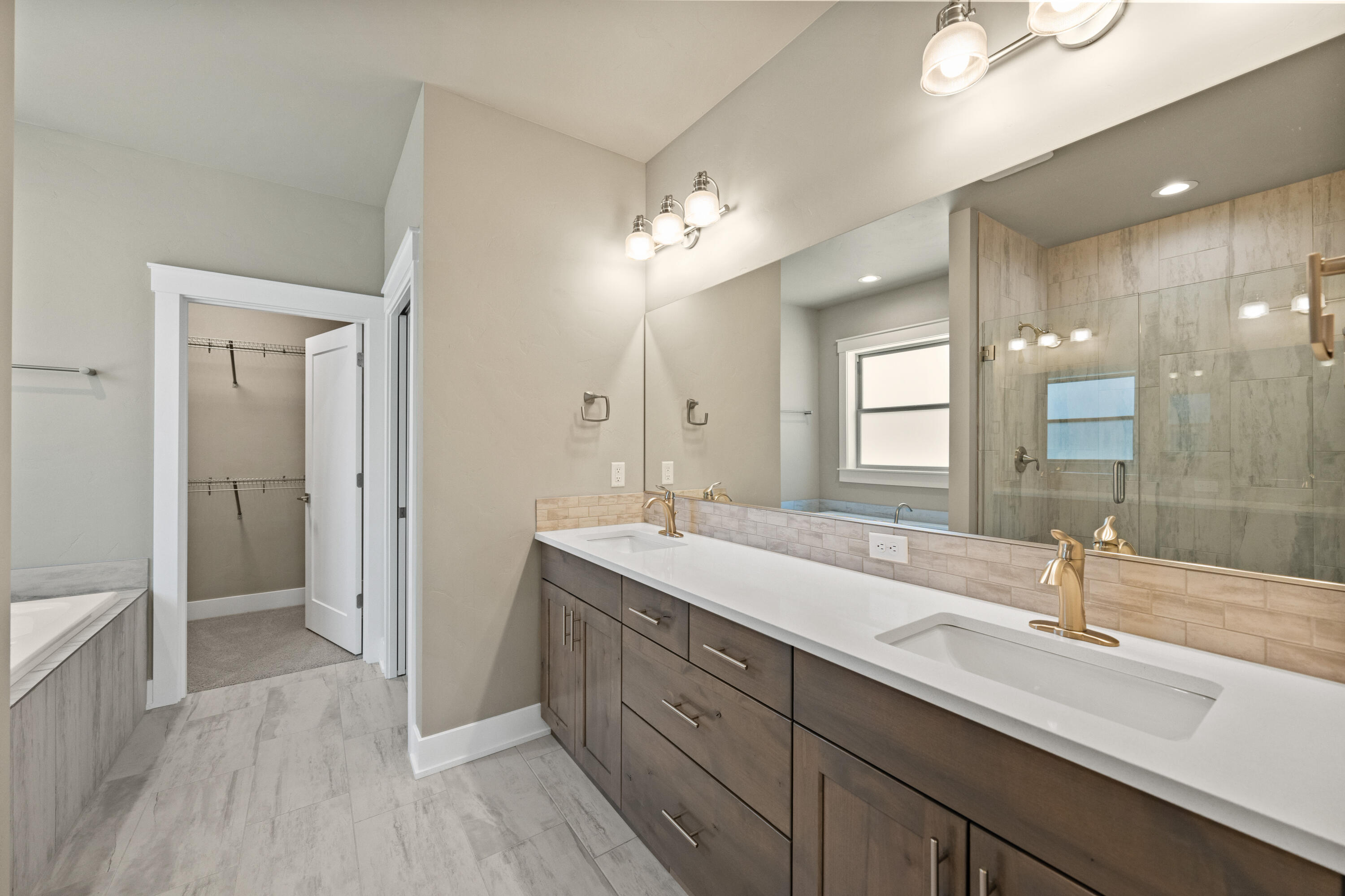 Dry Canyon - Residential