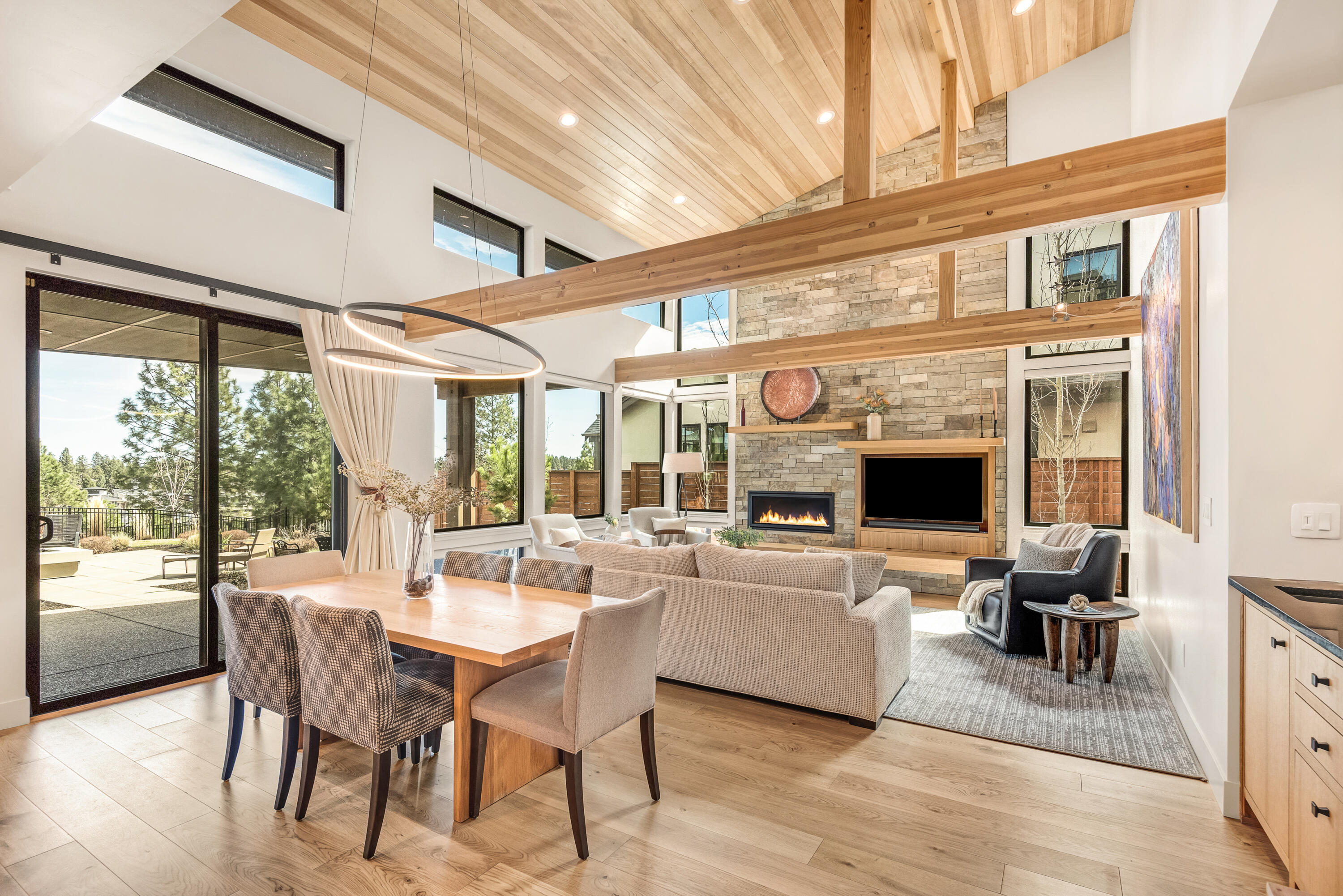 1192 NW Pittman Place