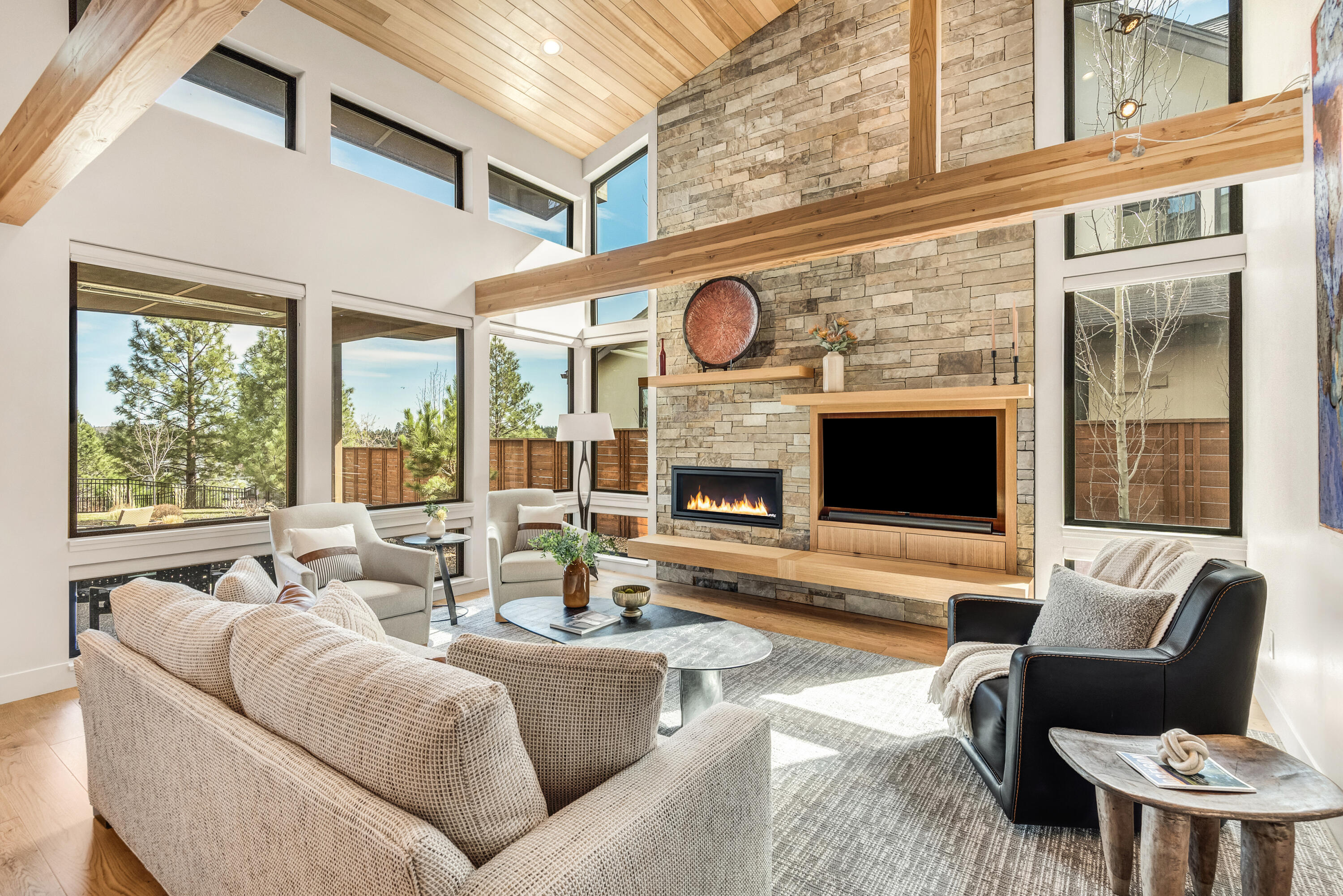 1192 NW Pittman Place