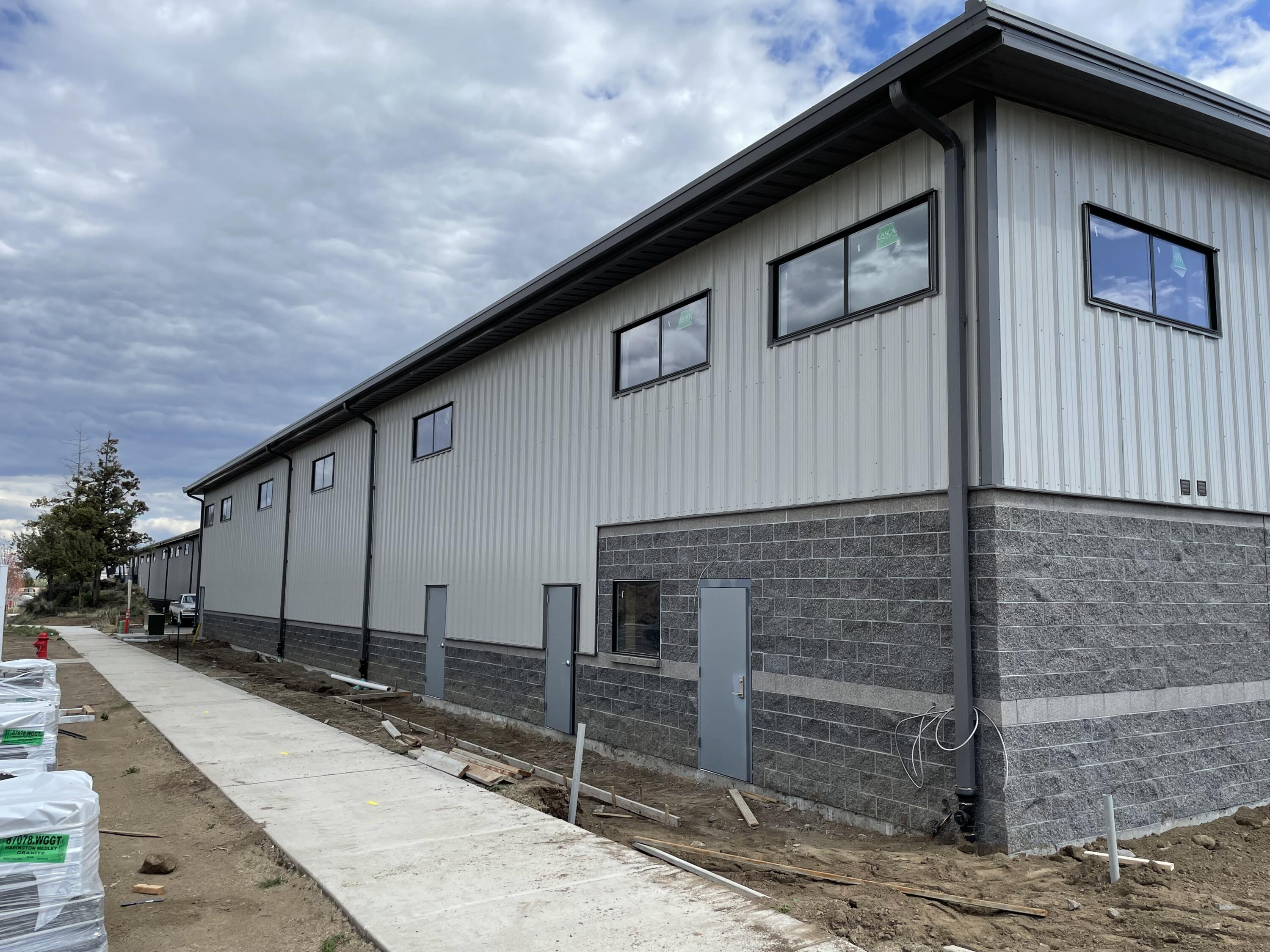 Brinson Ind Park - Commercial Lease