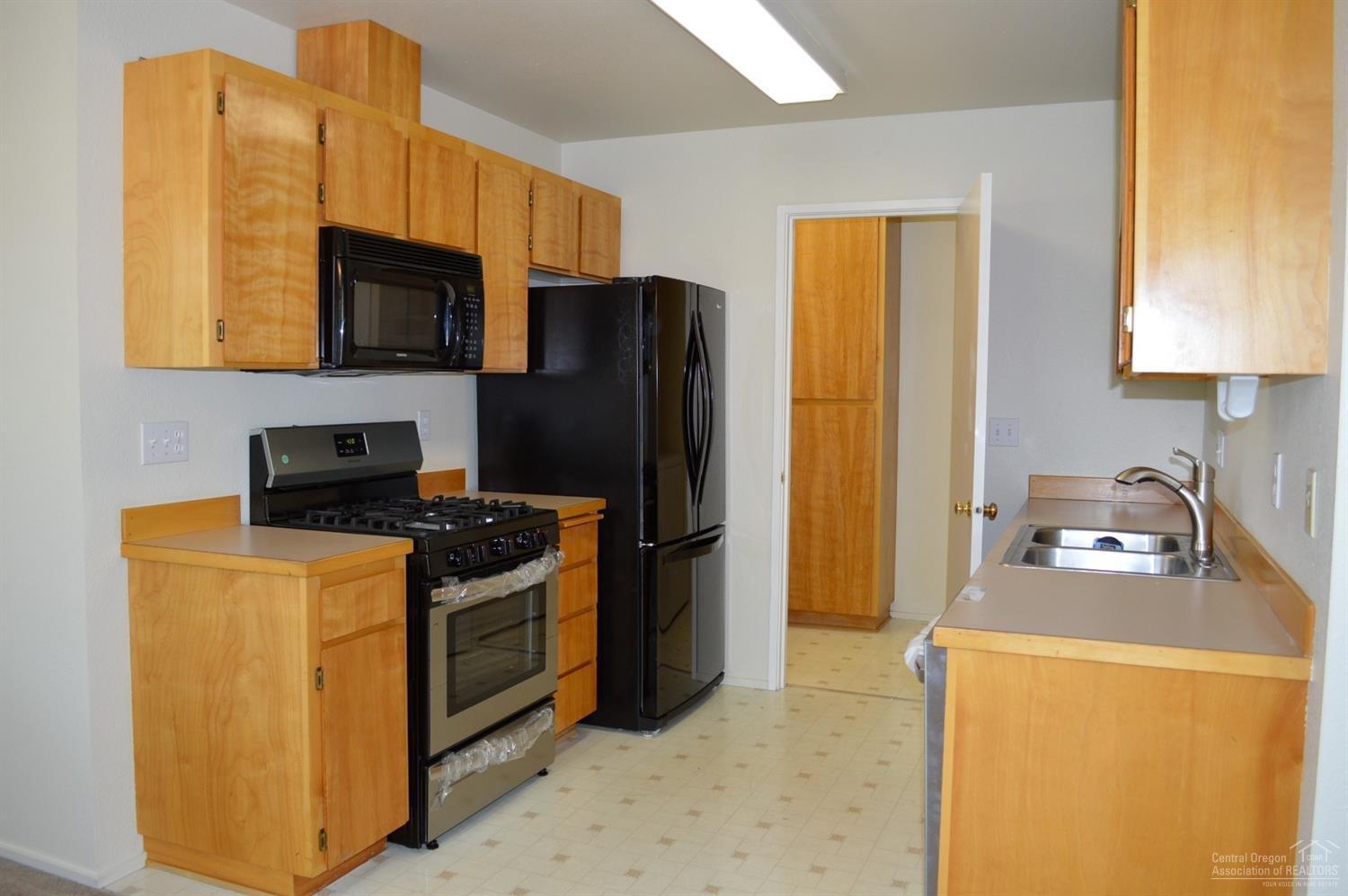 Pilot Butte Park Est - Residential Income