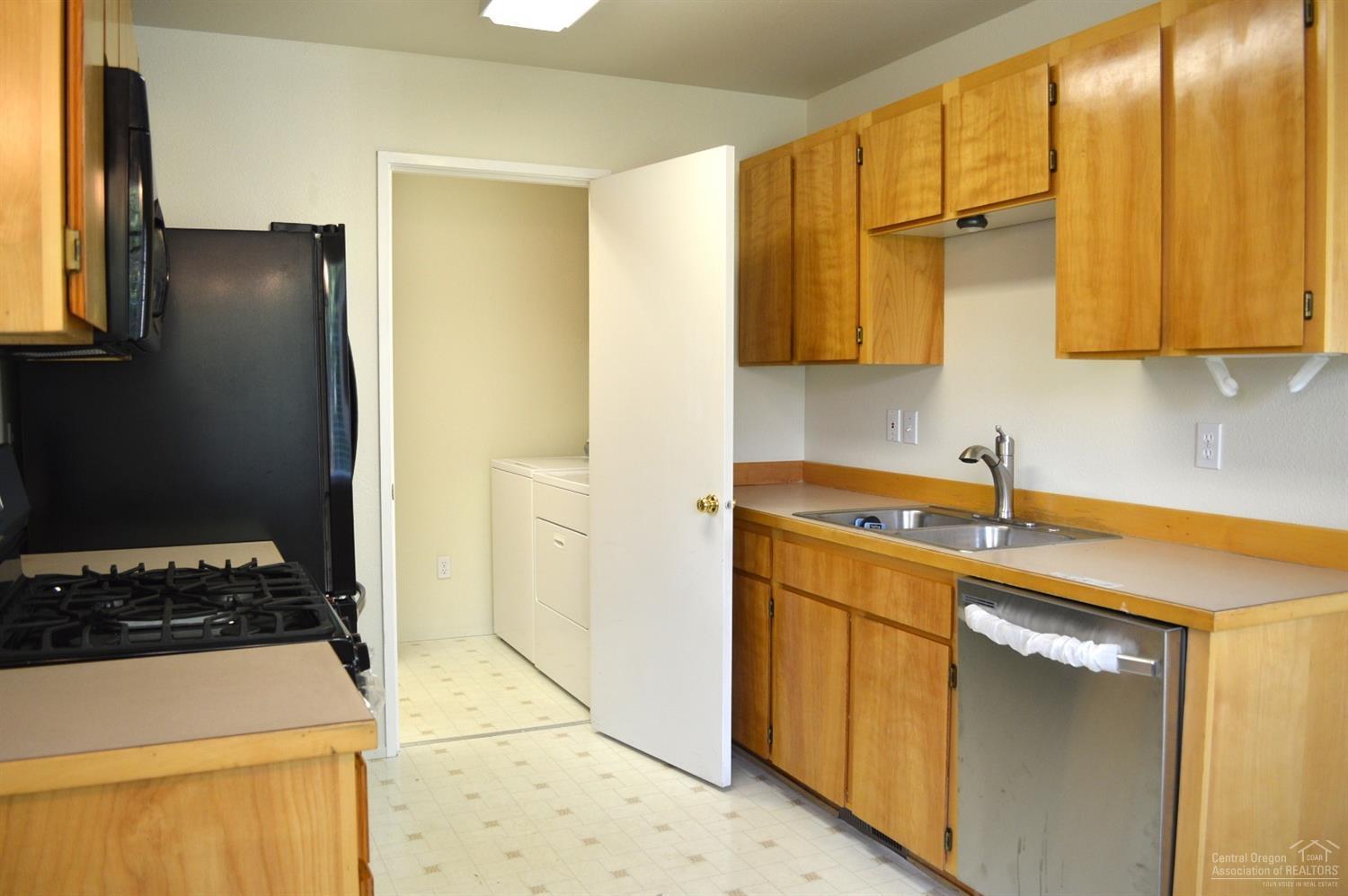 Pilot Butte Park Est - Residential Income