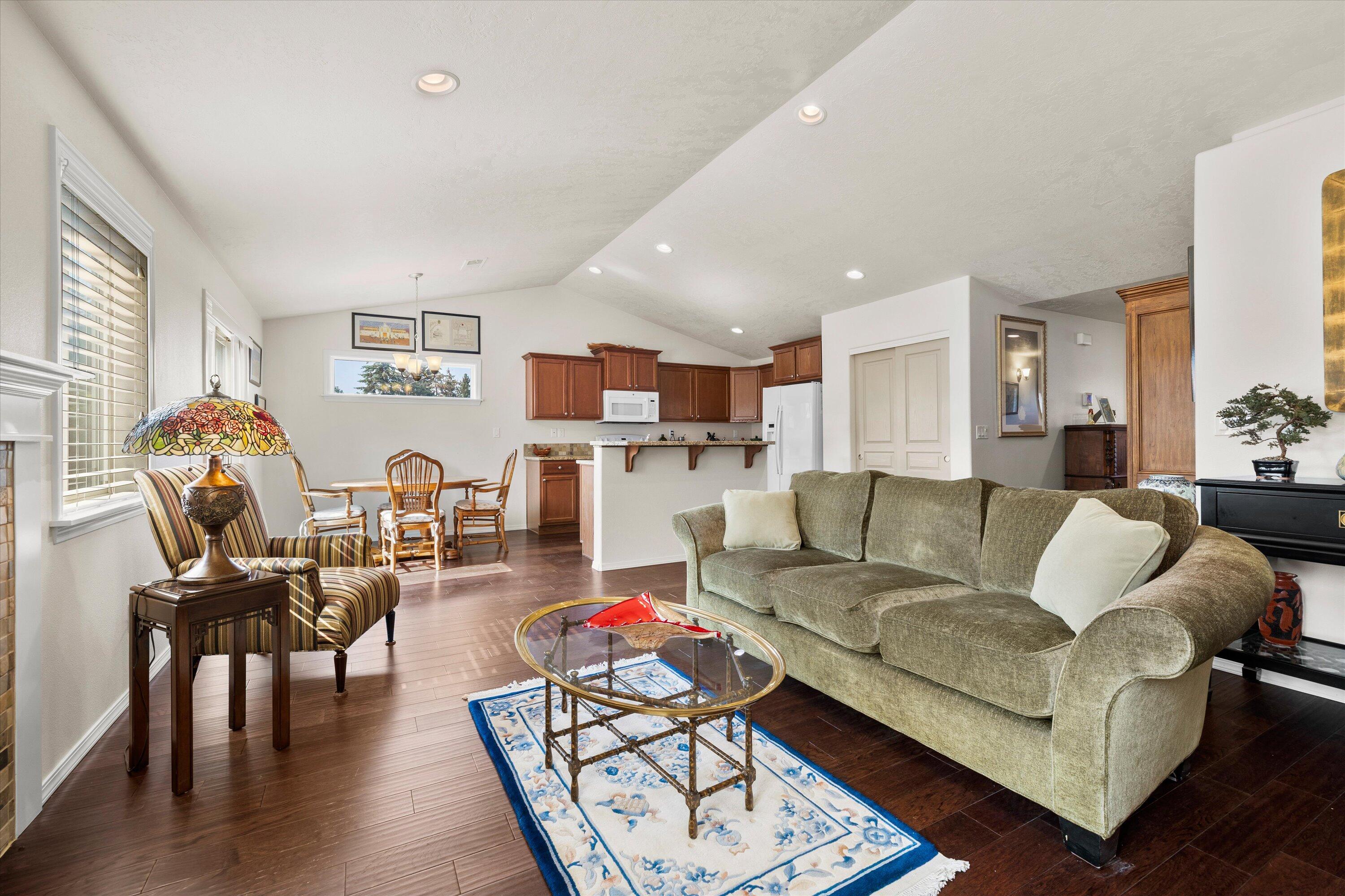 Pettigrew Place - Residential