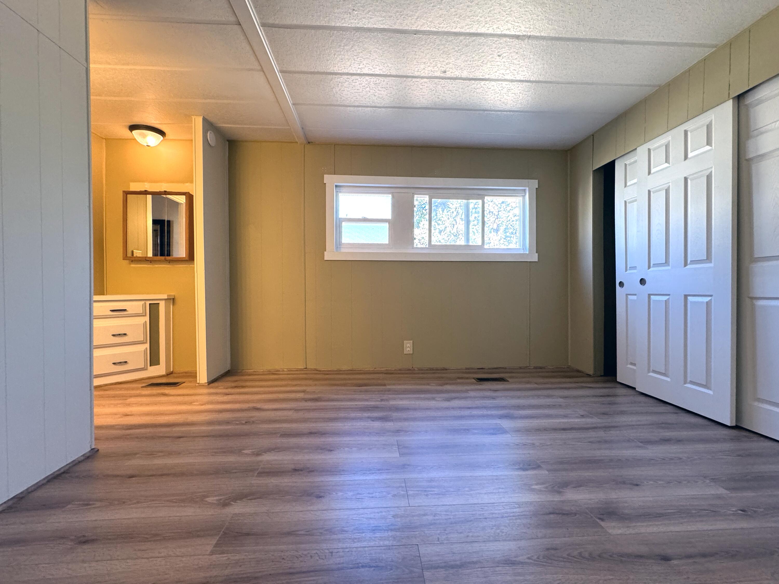 Townsite Of Laidlaw - Residential