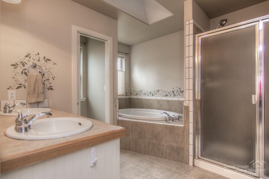 Awbrey Highlands - Residential