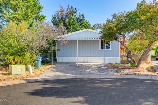 3750 AVENUE G SPC 42, WHITE CITY, OR 97503 - Image 3acebf4e0403d706383a5a93218b8bda/954492825
