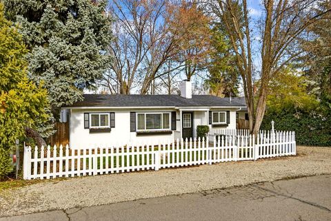 Photo of 545 E C Street, Jacksonville, OR 97530 (MLS # 220215485)