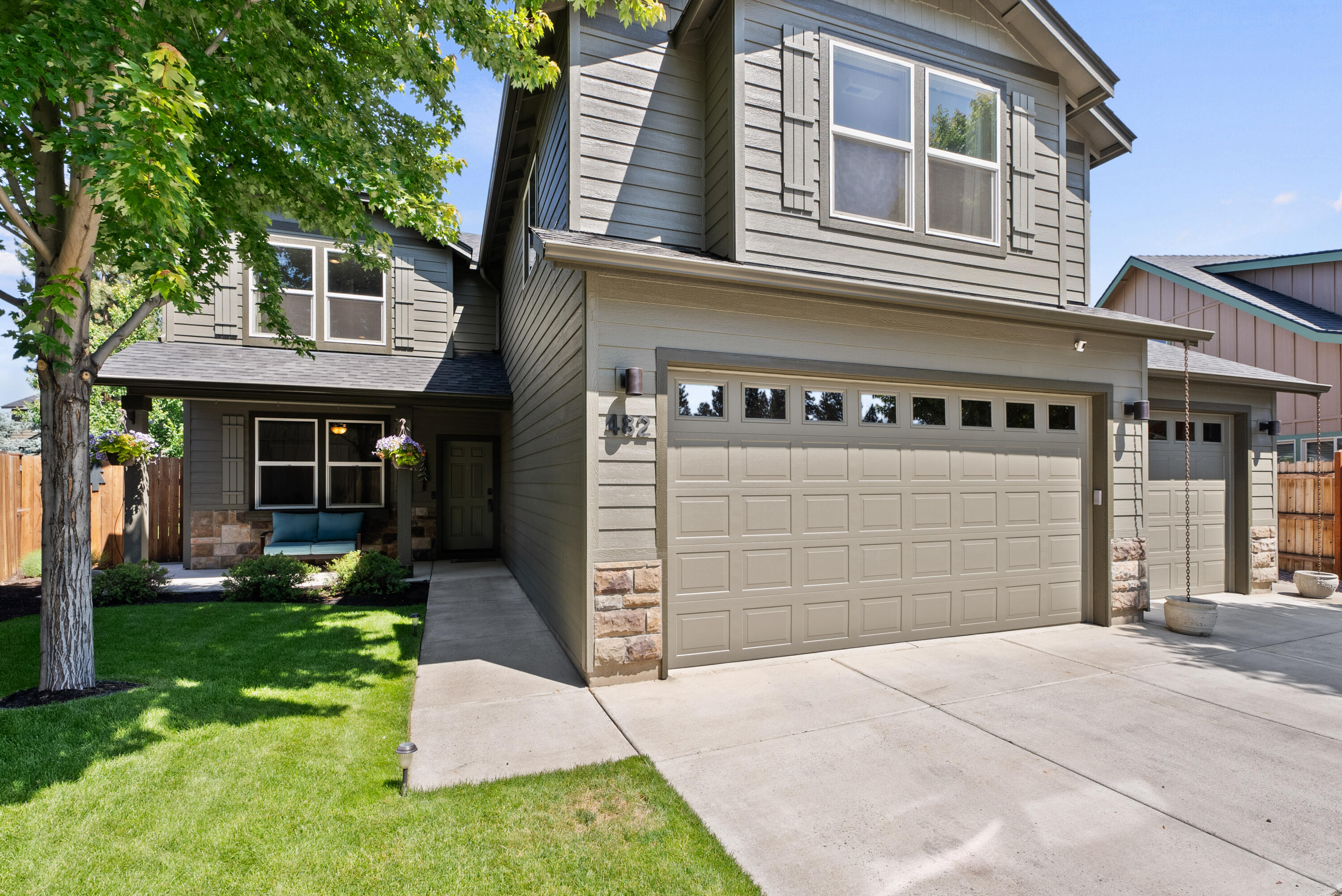 482 N Village Meadows Road