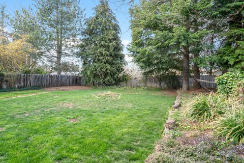 Tiny photo for 2128 Terrel Drive, Medford, OR 97501 (MLS # 220217467)