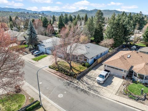 Tiny photo for 2128 Terrel Drive, Medford, OR 97501 (MLS # 220217467)