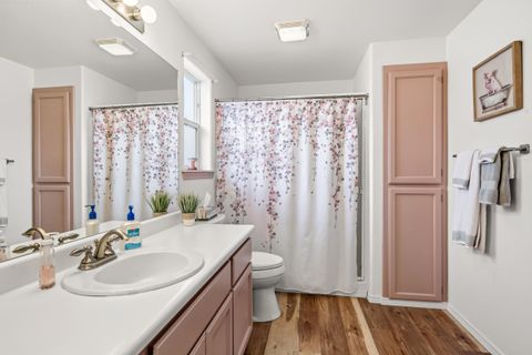 Tiny photo for 2128 Terrel Drive, Medford, OR 97501 (MLS # 220217467)