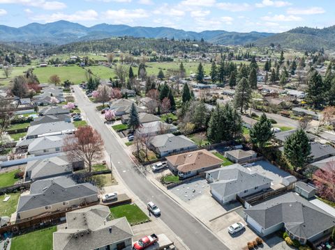 Tiny photo for 2128 Terrel Drive, Medford, OR 97501 (MLS # 220217467)