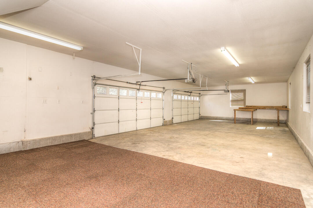 Ponderosa Pines East - Residential