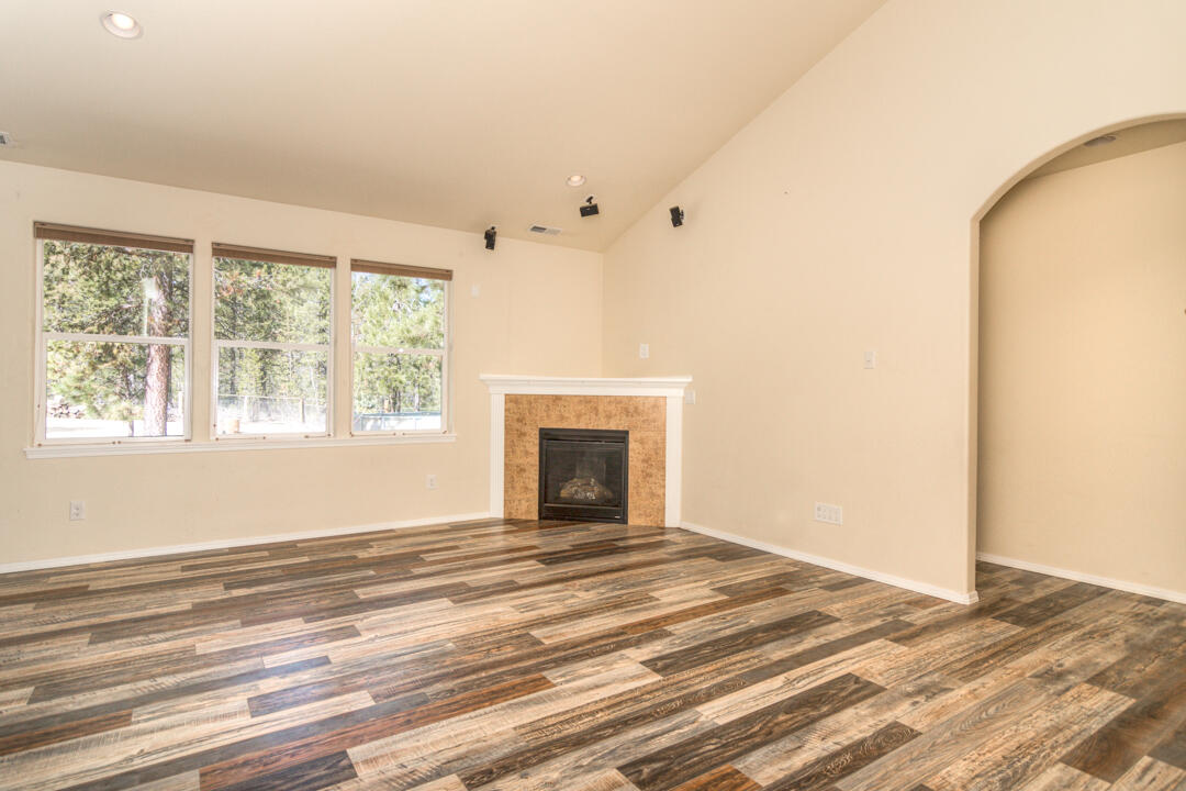 Ponderosa Pines East - Residential