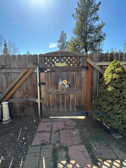 Tiny photo for 15710 Paulina Avenue, La Pine, OR 97739 (MLS # 220220456)