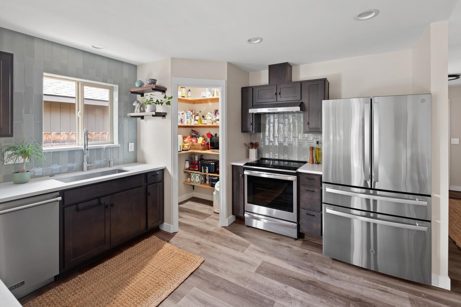 21279 Thornhill Lane