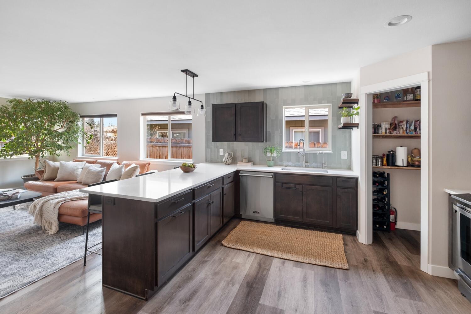 21279 Thornhill Lane